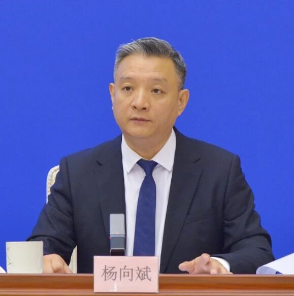 14杨向斌.jpg